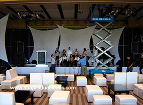 RENTA DE VALLAS TIPO POPOTILLO, VALLAS ANTIMOTIN, VALLAS TIPO BARRICADA Y RENTA DE GRADAS Y RENTA DE UNIFILAS PARA EVENTOS