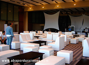 RENTA DE VALLAS TIPO POPOTILLO, VALLAS ANTIMOTIN, VALLAS TIPO BARRICADA Y RENTA DE GRADAS Y RENTA DE UNIFILAS PARA FIESTAS